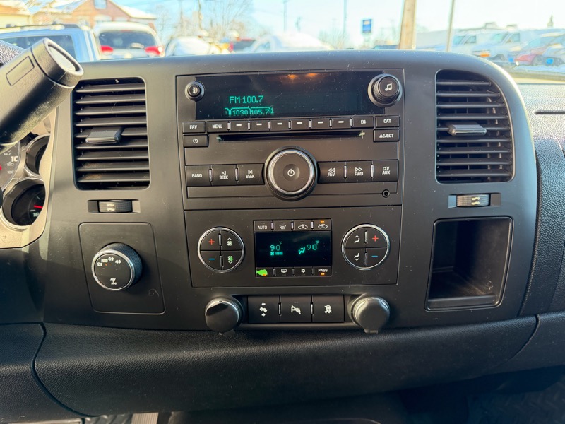 GMC Sierra 1500 SLE Ext. Cab 4WD 2011