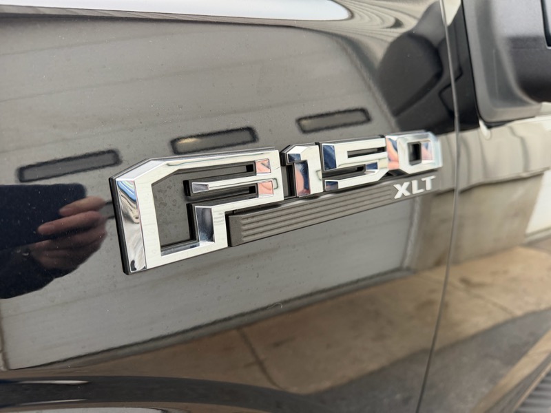 Ford F-150 XLT SuperCrew 4WD 2019