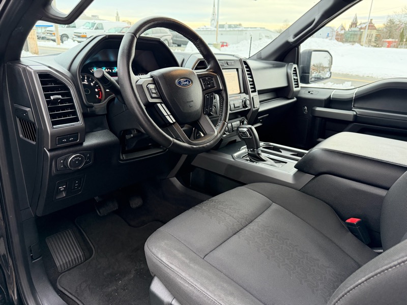Ford F-150 XLT SuperCrew 4WD 2019
