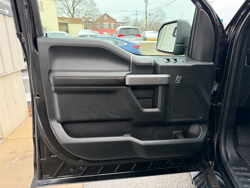 Ford F-150 XLT SuperCrew 4WD 2019
