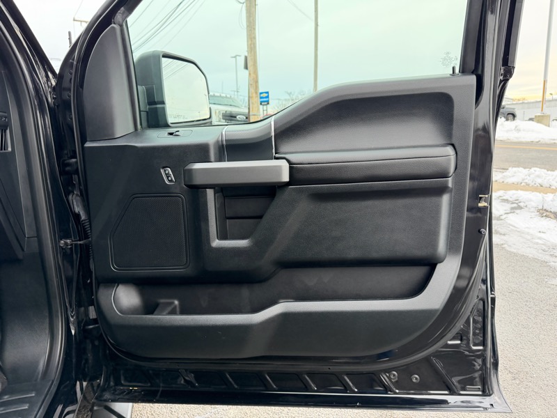 Ford F-150 XLT SuperCrew 4WD 2019