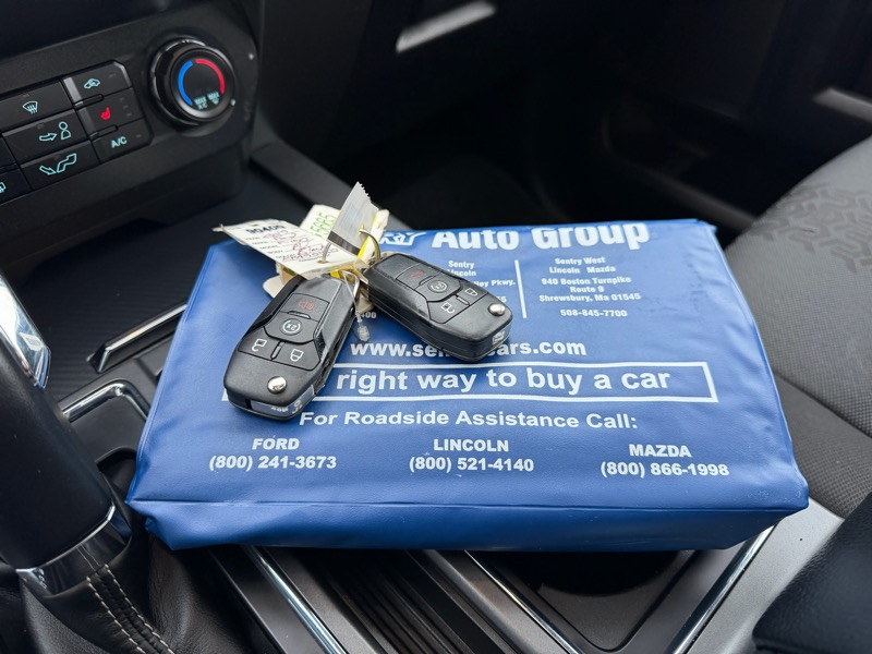 Ford F-150 XLT SuperCrew 4WD 2019