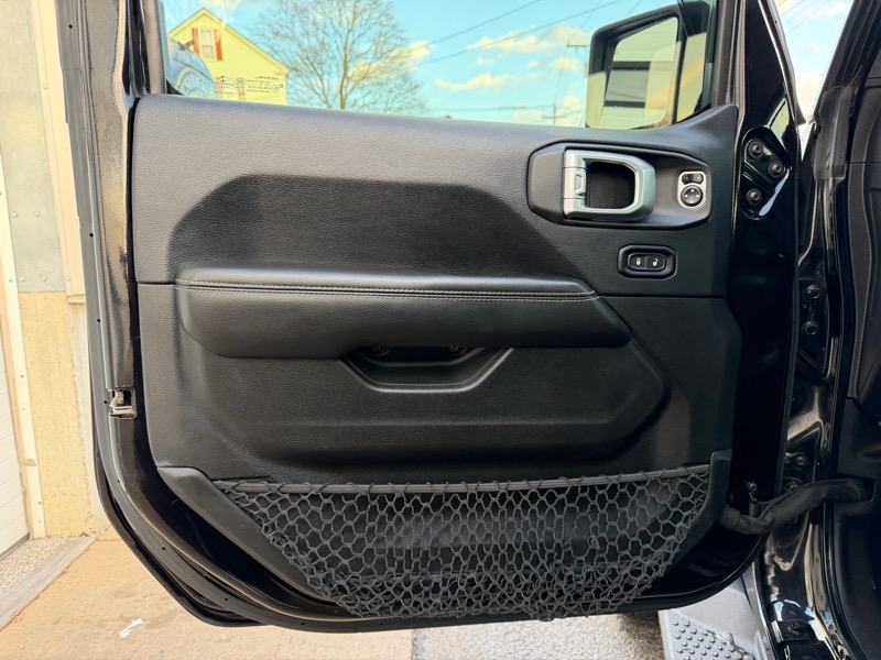 Jeep Wrangler Unlimited Sahara 2018