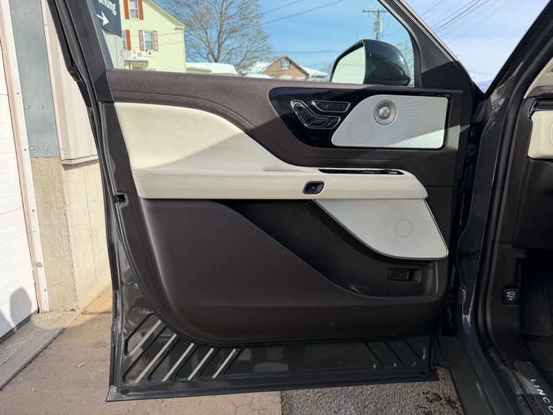 Lincoln Aviator Black Label 2023