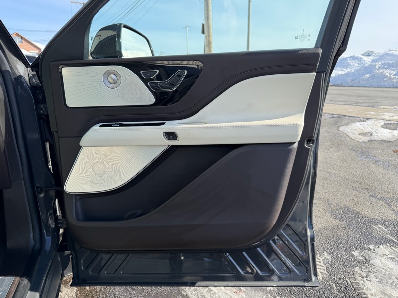 Lincoln Aviator Black Label 2023