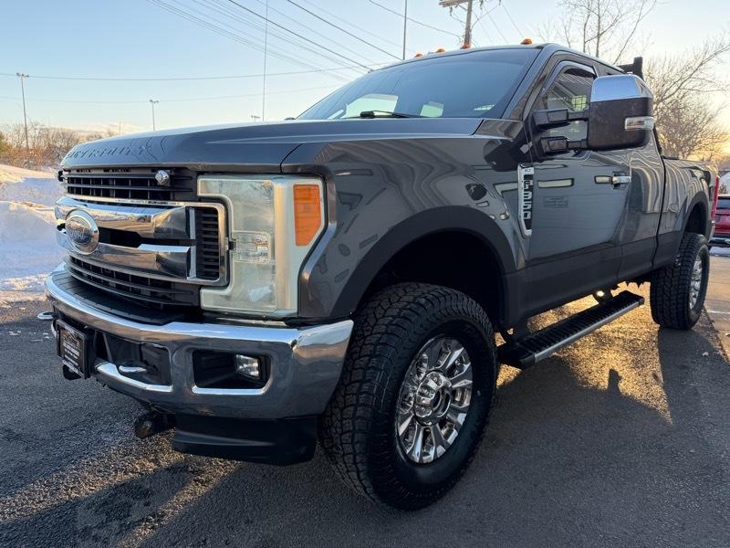 Ford F-350 SD XLT SuperCab 4WD 2017