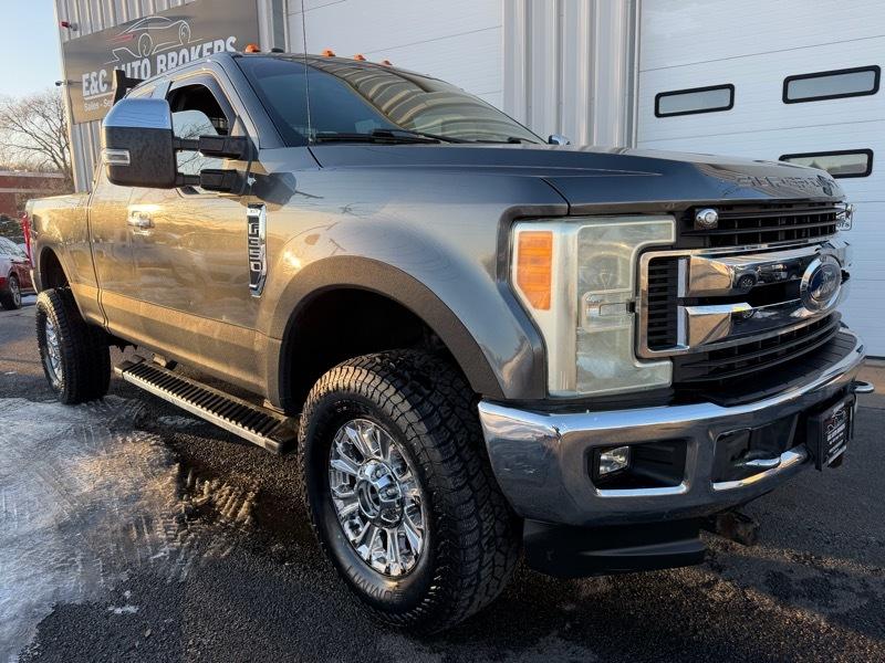 Ford F-350 SD XLT SuperCab 4WD 2017