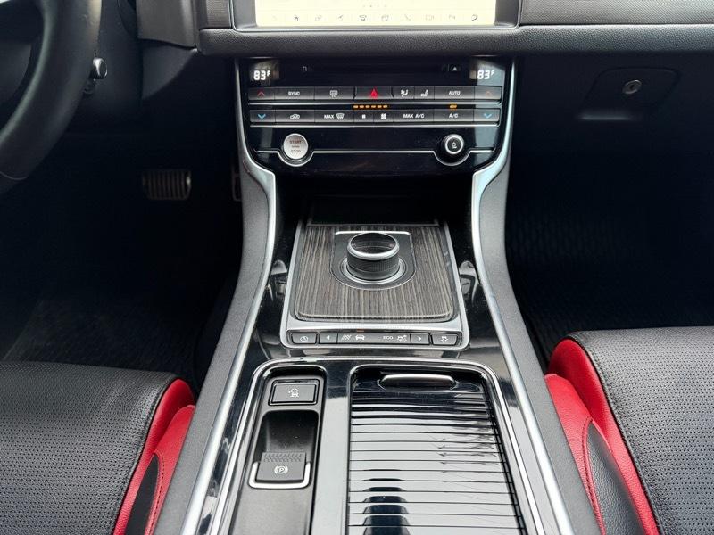 Jaguar XF-Series S AWD 2020