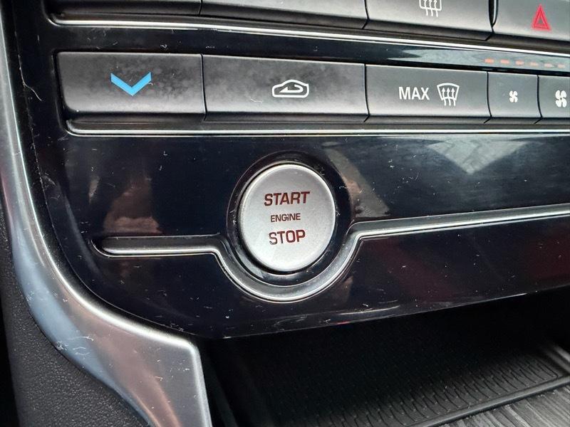 Jaguar XF-Series S AWD 2020