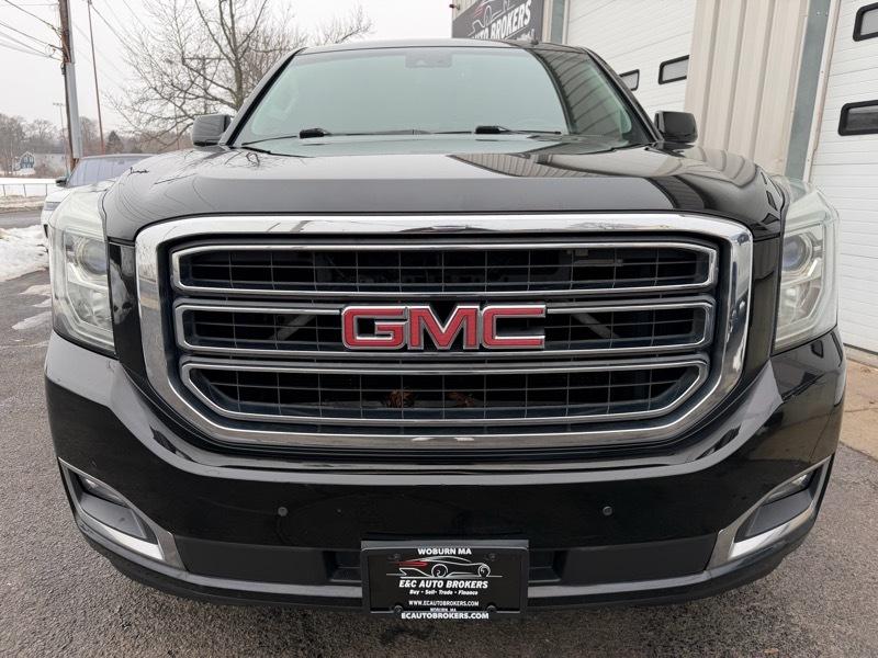 GMC Yukon XL SLT 1/2 Ton 4WD 2015