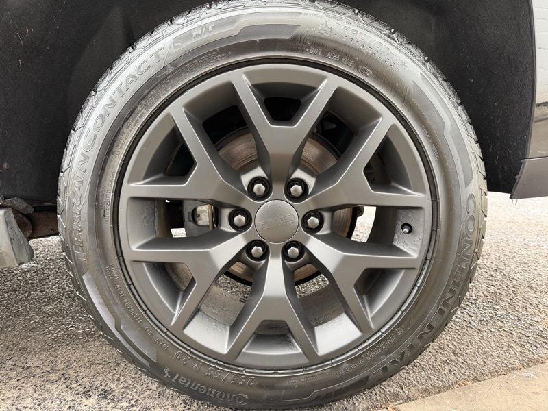 GMC Yukon XL SLT 1/2 Ton 4WD 2015