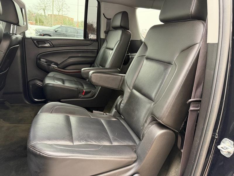 GMC Yukon XL SLT 1/2 Ton 4WD 2015