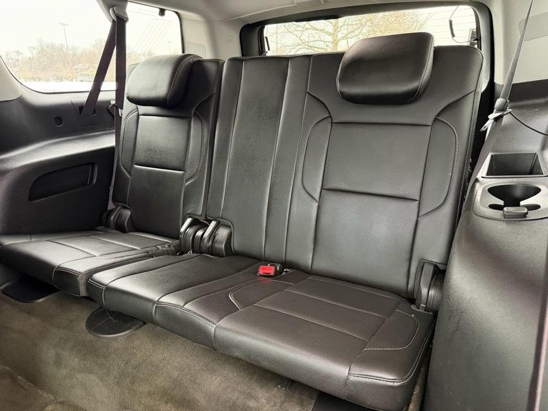 GMC Yukon XL SLT 1/2 Ton 4WD 2015