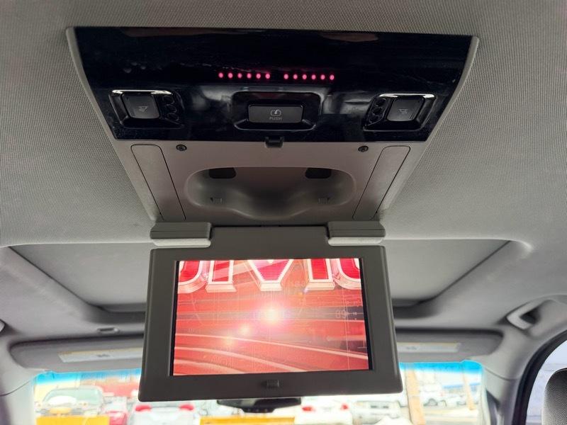 GMC Yukon XL SLT 1/2 Ton 4WD 2015