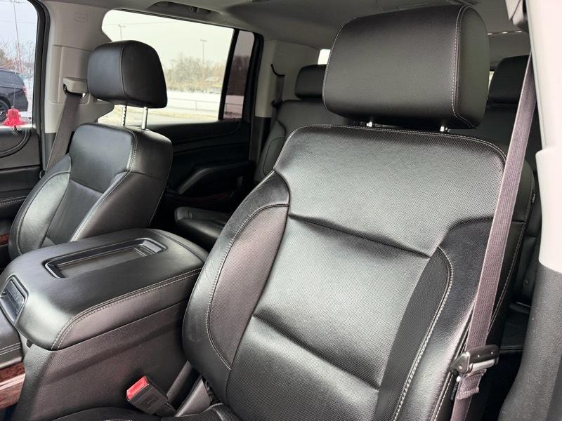 GMC Yukon XL SLT 1/2 Ton 4WD 2015