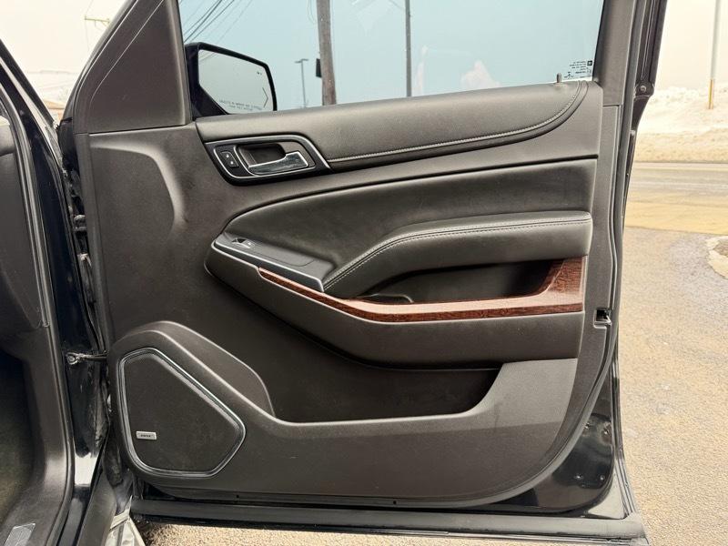 GMC Yukon XL SLT 1/2 Ton 4WD 2015