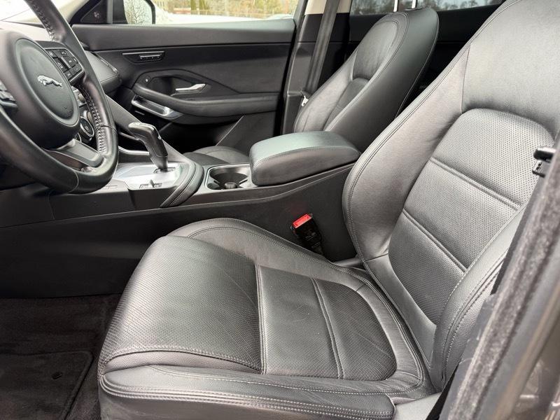 Jaguar E-Pace SE 2018