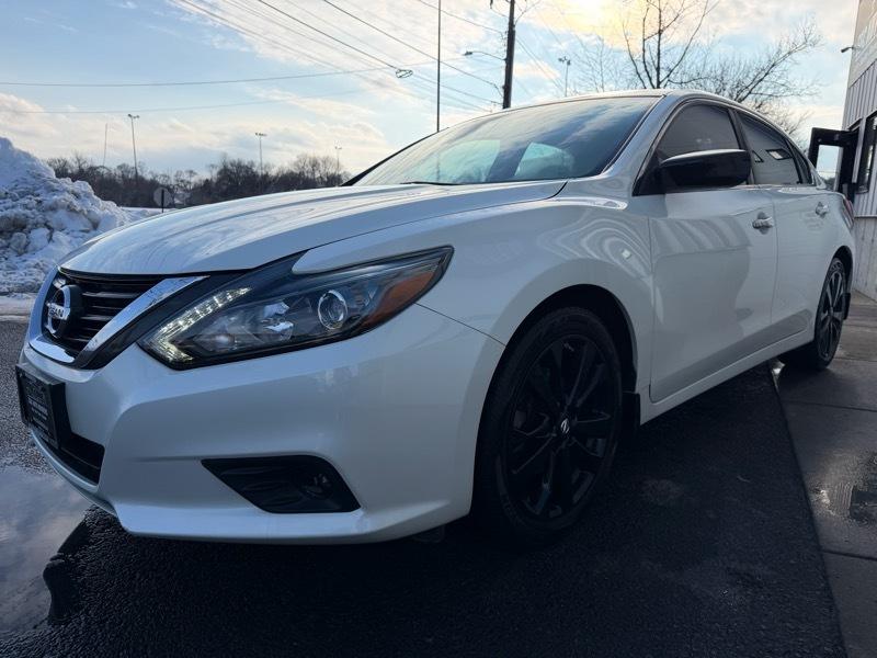 Nissan Altima 2.5 SR Sedan 2017