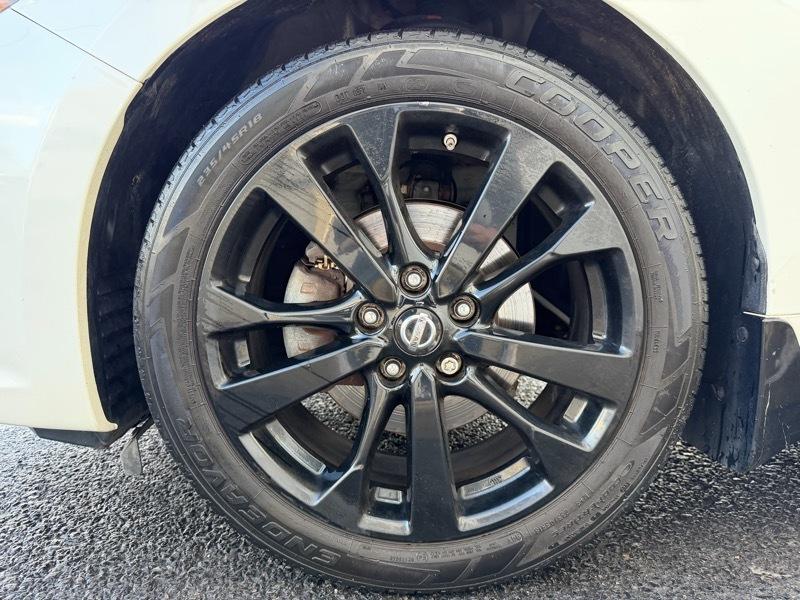 Nissan Altima 2.5 SR Sedan 2017