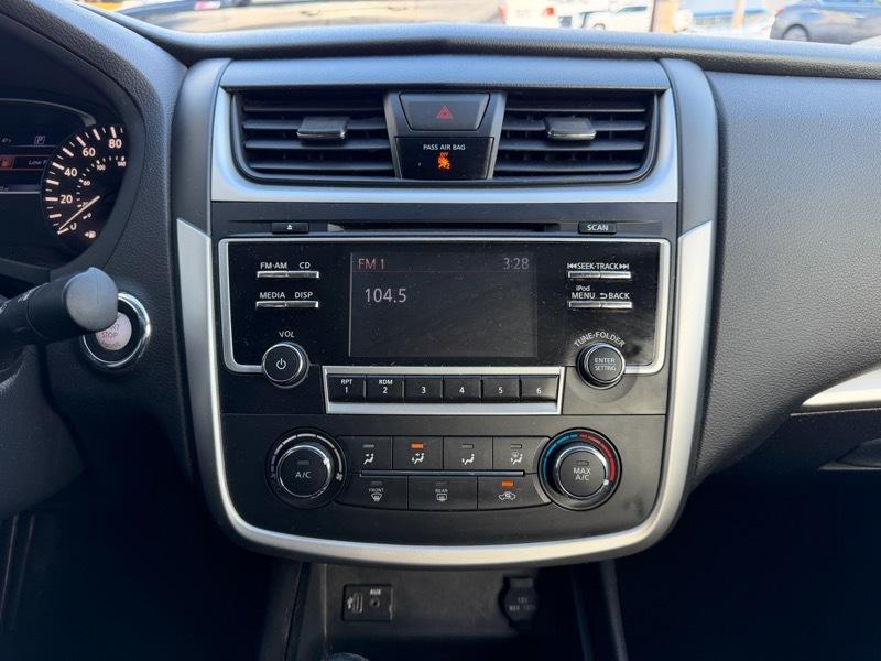 Nissan Altima 2.5 SR Sedan 2017