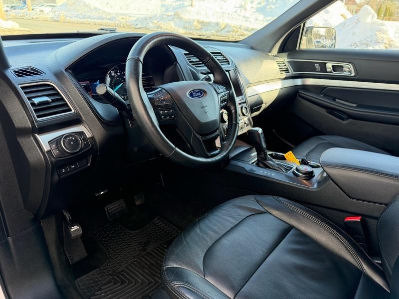 Ford Explorer XLT 4WD 2017