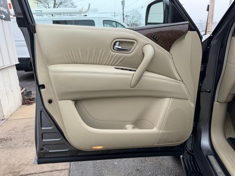 Infiniti QX80 4WD 2016