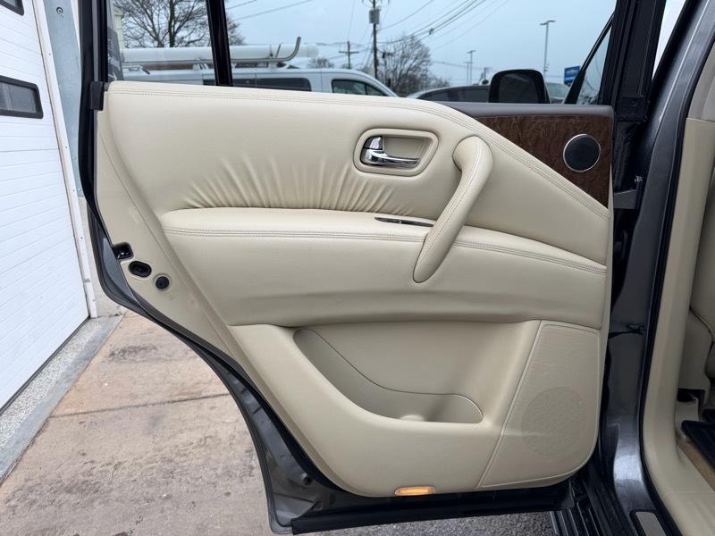 Infiniti QX80 4WD 2016