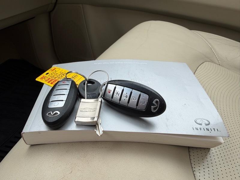 Infiniti QX80 4WD 2016