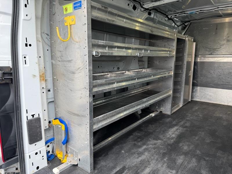 Ford Transit 250 Van Low Roof 60/40 Pass.130-in. WB 2015