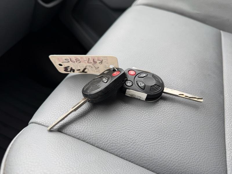 Ford Transit 250 Van Low Roof 60/40 Pass.130-in. WB 2015