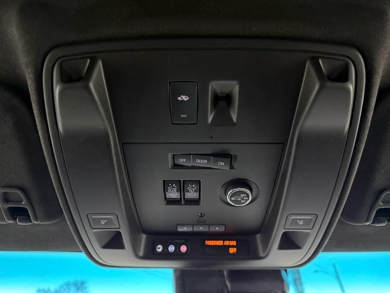 Cadillac Escalade Platinum 4WD 2017