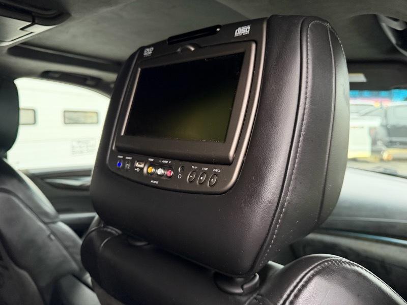 Cadillac Escalade Platinum 4WD 2017