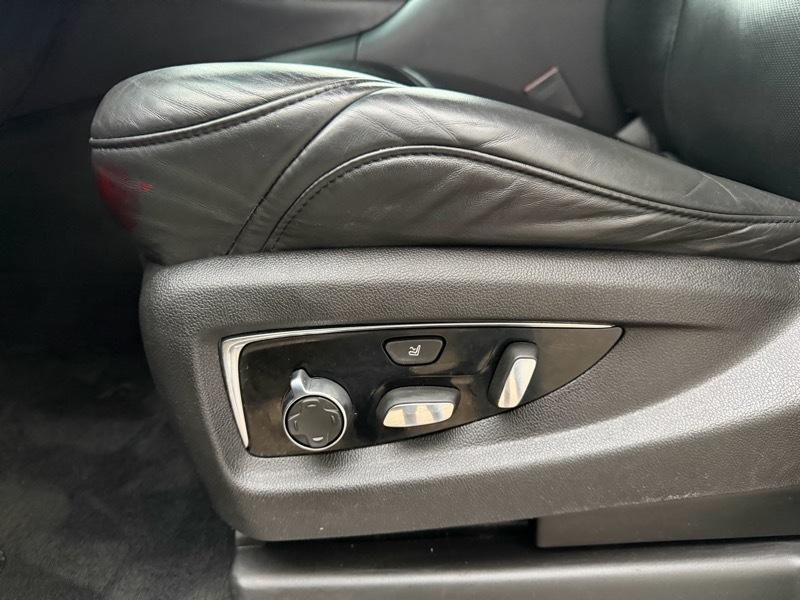 Cadillac Escalade Platinum 4WD 2017