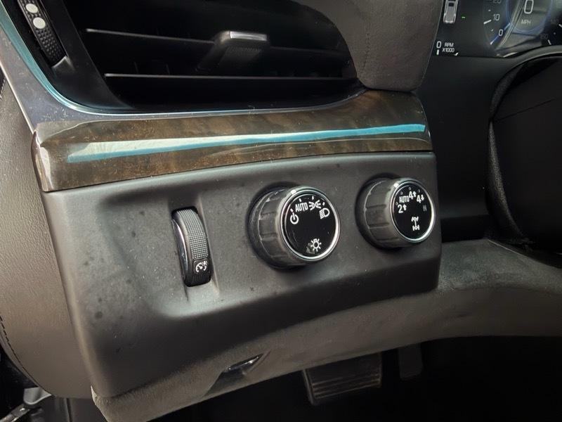 Cadillac Escalade Platinum 4WD 2017