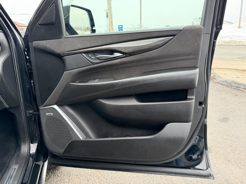 Cadillac Escalade Platinum 4WD 2017