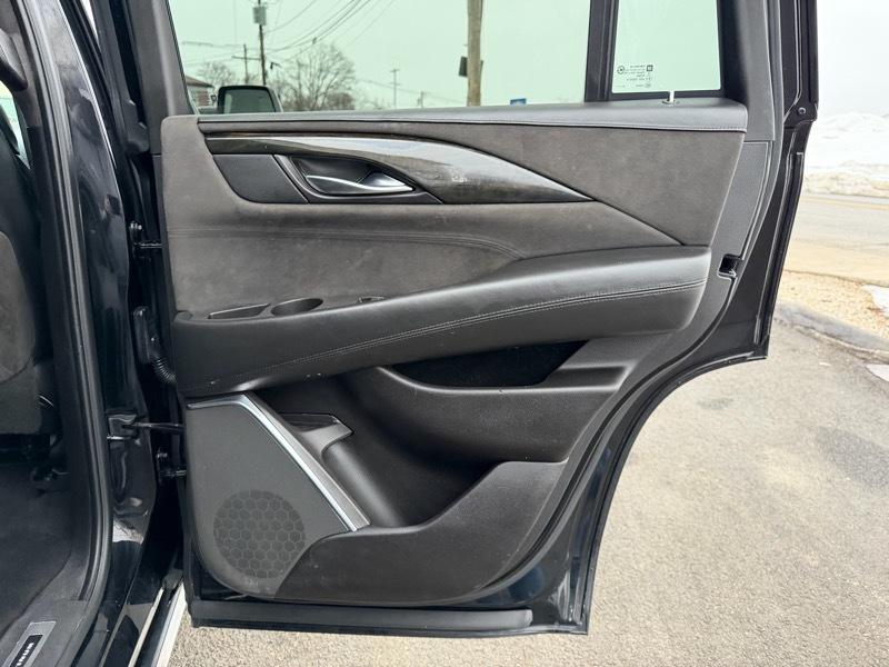 Cadillac Escalade Platinum 4WD 2017