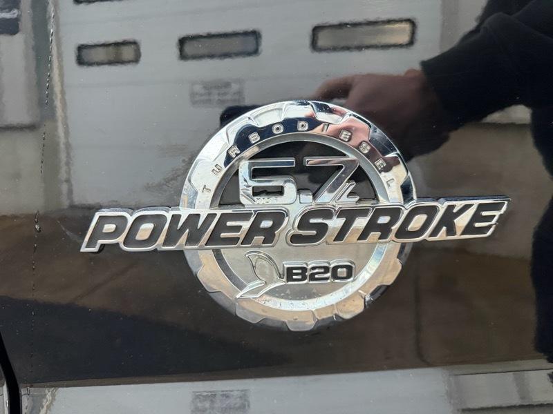 Ford F-350 SD Lariat Crew Cab 4WD 2016