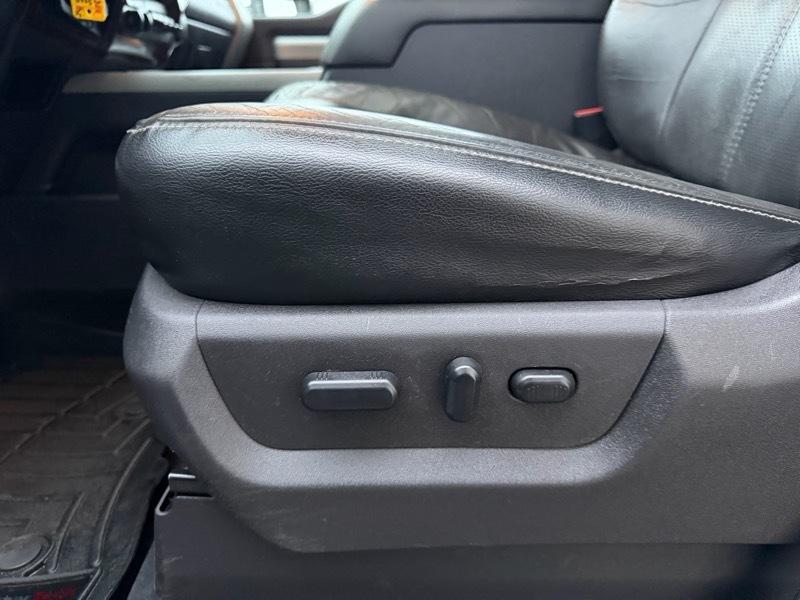 Ford F-350 SD Lariat Crew Cab 4WD 2016