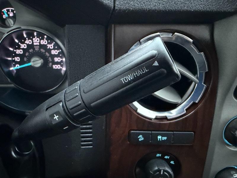 Ford F-350 SD Lariat Crew Cab 4WD 2016