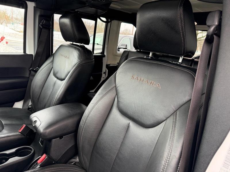 Jeep Wrangler Unlimited Sahara 4WD 2016