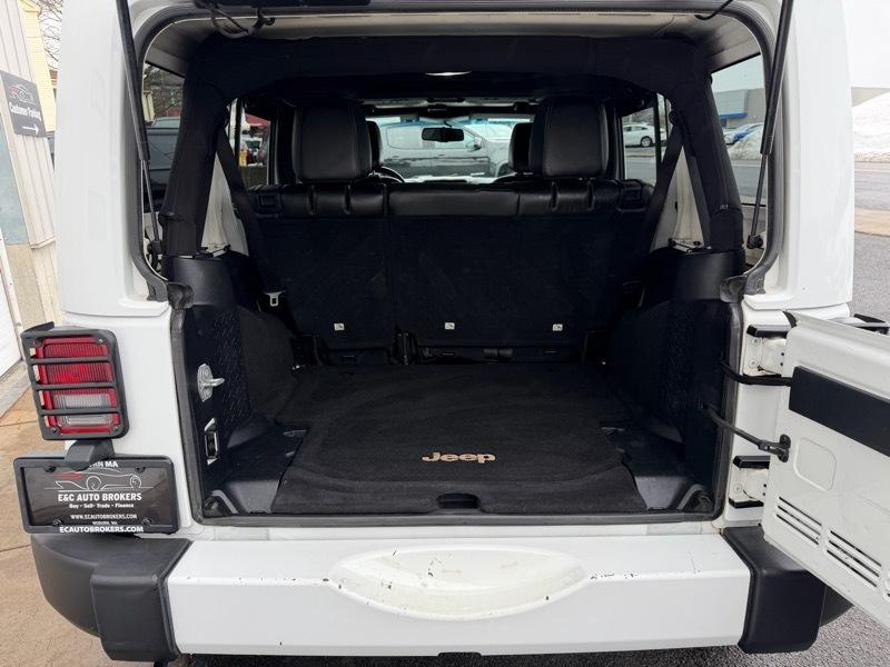 Jeep Wrangler Unlimited Sahara 4WD 2016