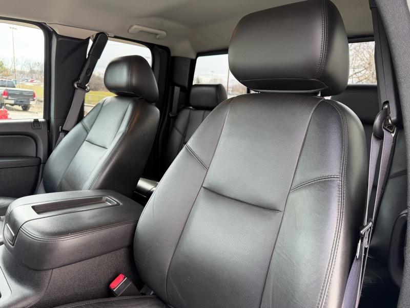 GMC Sierra 3500HD SLT Ext. Cab DRW 4WD 2013