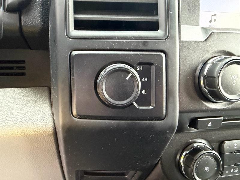 Ford F-150 STX SuperCab 4WD 2018