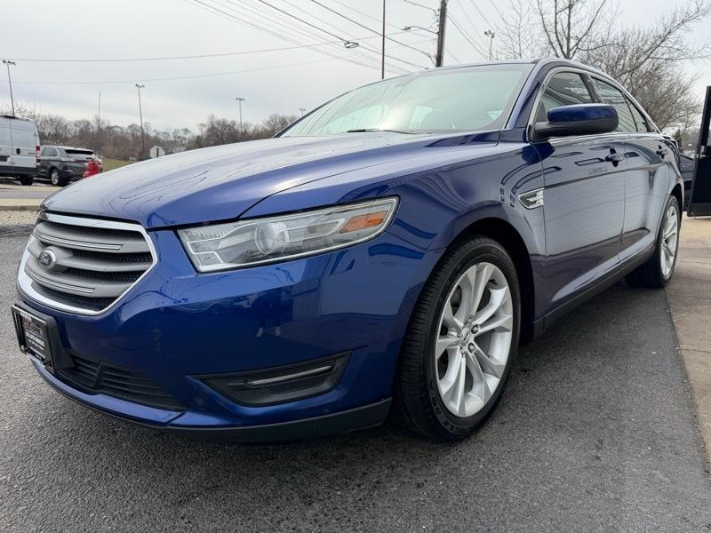 Ford Taurus SEL FWD 2013