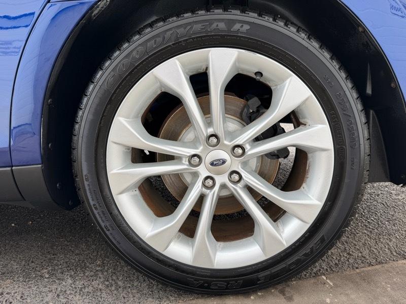 Ford Taurus SEL FWD 2013