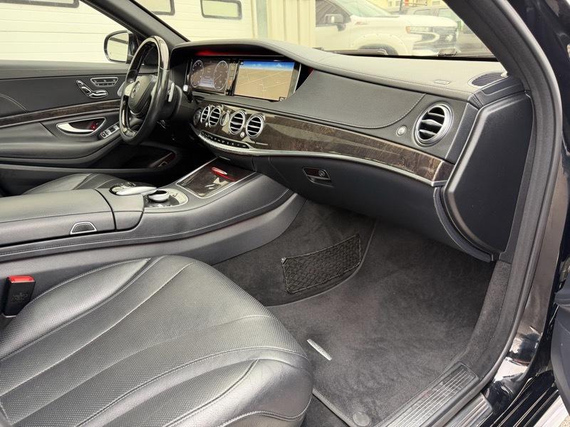 Mercedes-Benz S-Class S550 4MATIC 2015