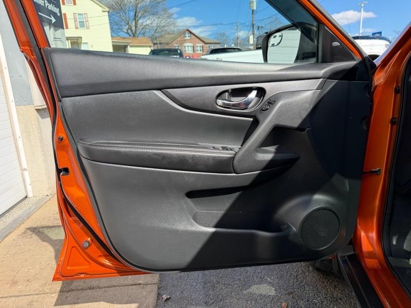 Nissan Rogue SV AWD 2017