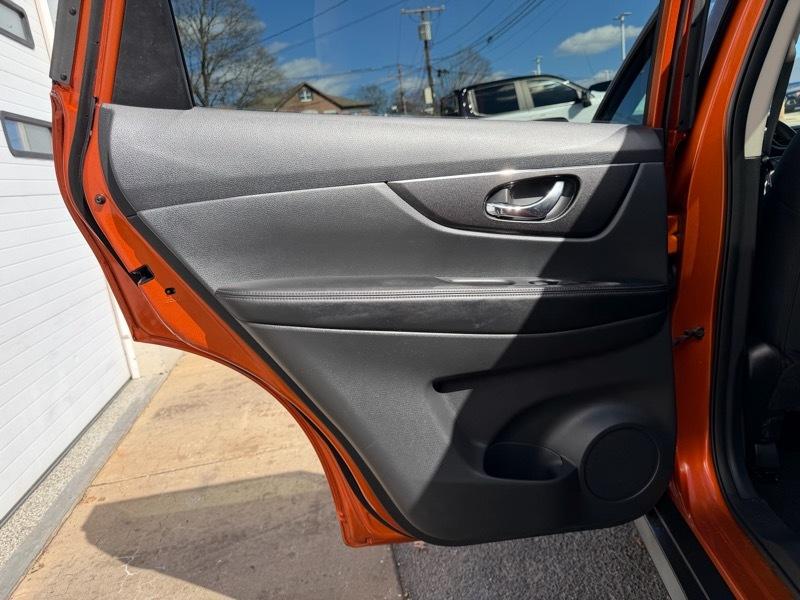 Nissan Rogue SV AWD 2017