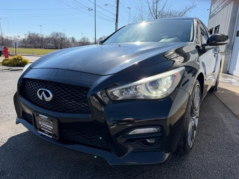 Infiniti Q50 Red Sport 400 AWD 2017