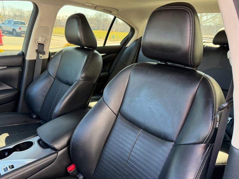 Infiniti Q50 Red Sport 400 AWD 2017